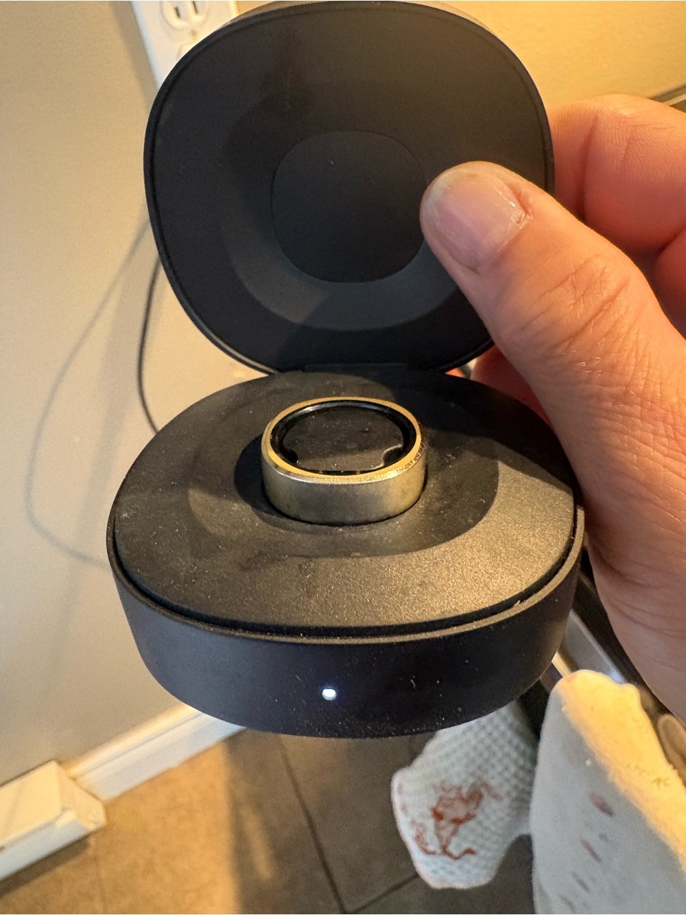 Ringconn gen 1 gold smart ring size 9 no subscription needed!